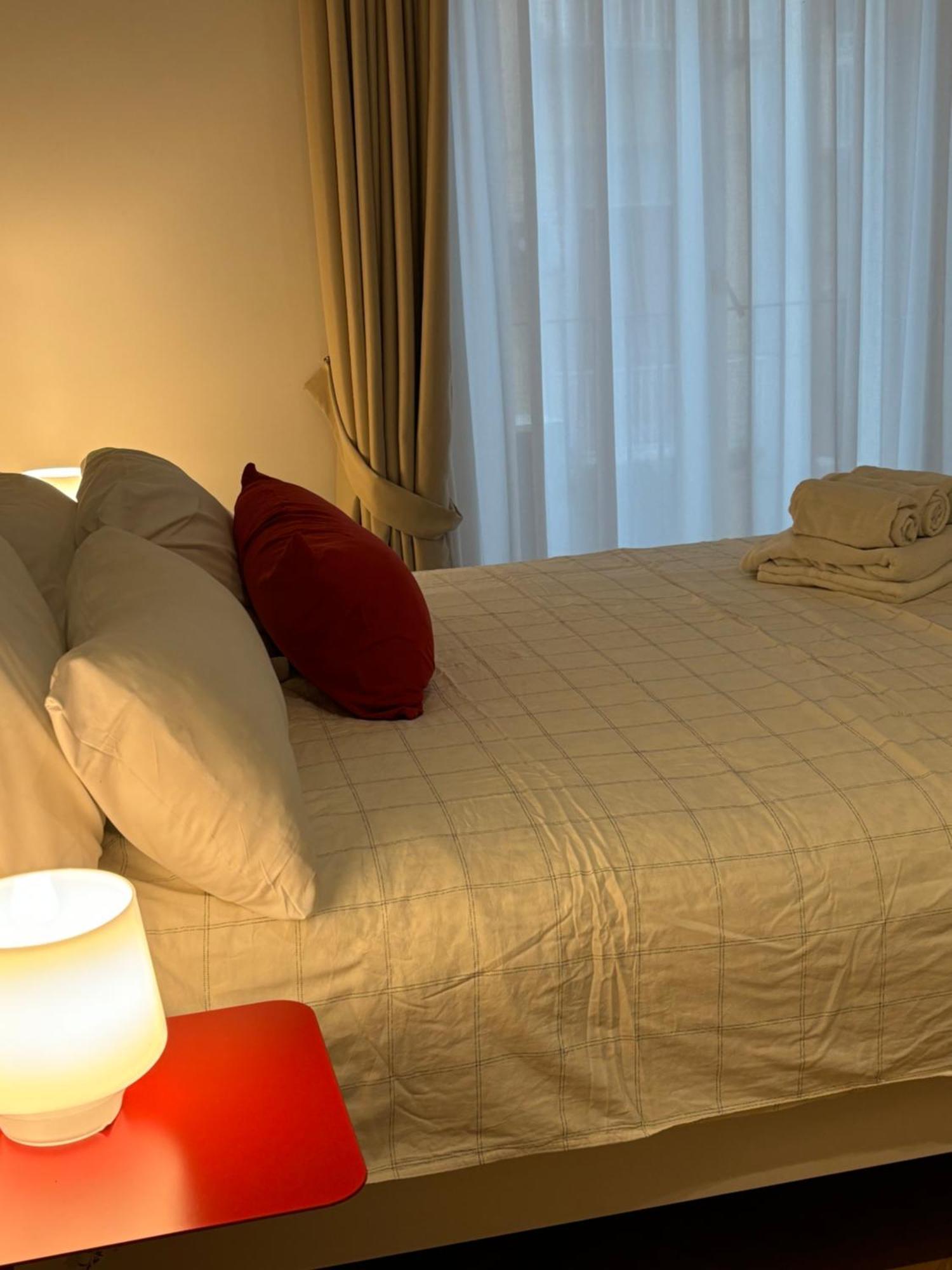 Napoliforever Chiaia Apartment Ngoại thất bức ảnh