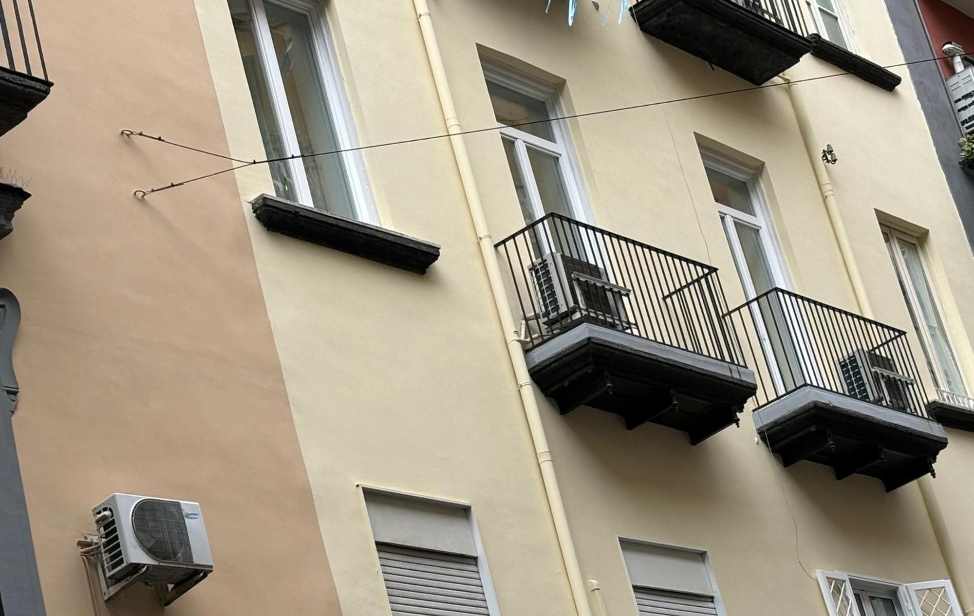 Napoliforever Chiaia Apartment Ngoại thất bức ảnh