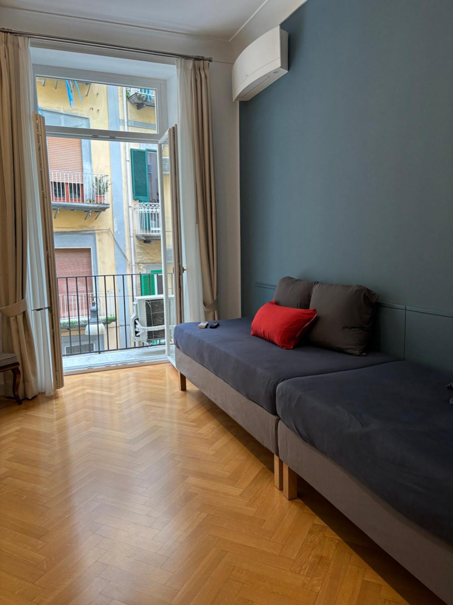 Napoliforever Chiaia Apartment Ngoại thất bức ảnh