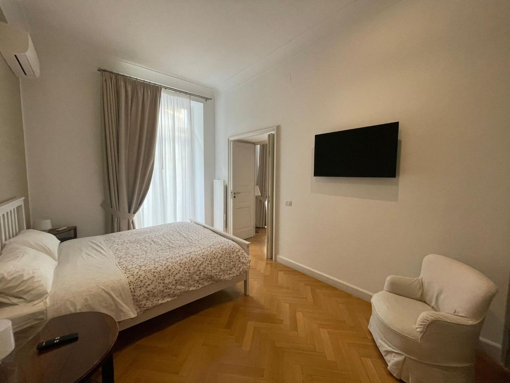 Napoliforever Chiaia Apartment Ngoại thất bức ảnh
